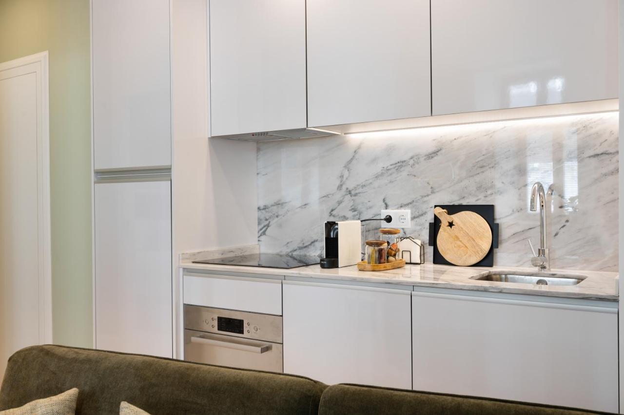 Away To Enjoy Apartment - Hapiness Has A Place ポルト エクステリア 写真